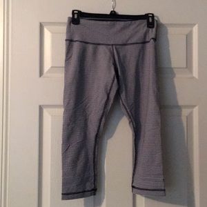 Lululemon gingham crop leggings